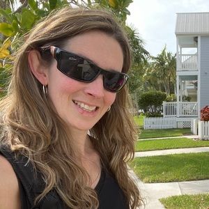 Meet your Posher, Jeannine